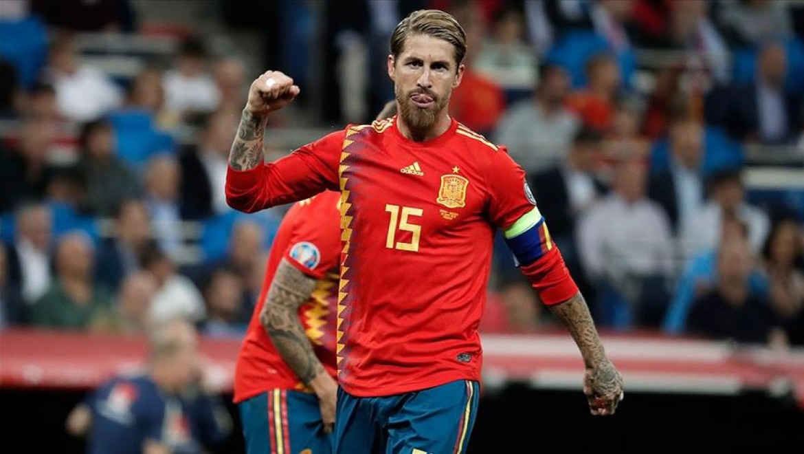 Sergio Ramos İspanya'yı golleriyle taşıyor