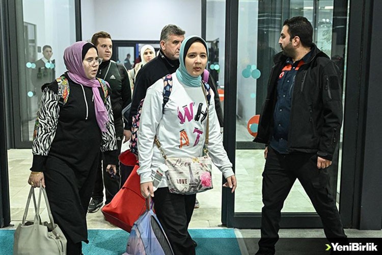 Gazze'den tahliye edilen Türk vatandaşları İstanbul'a geldi