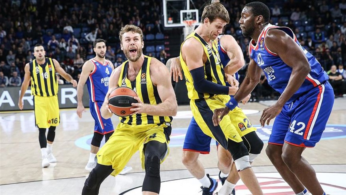 Türk basketbolu Avrupa'da 10. kupa peşinde