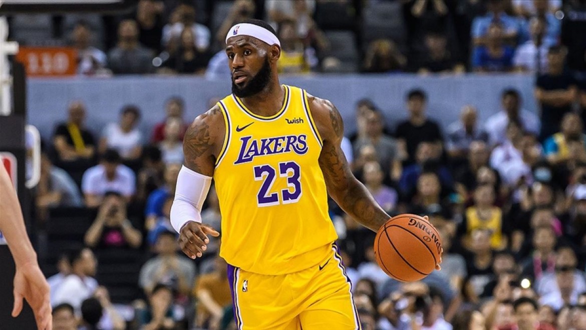 NBA'de Lakers üst üste üçüncü galibiyetini aldı