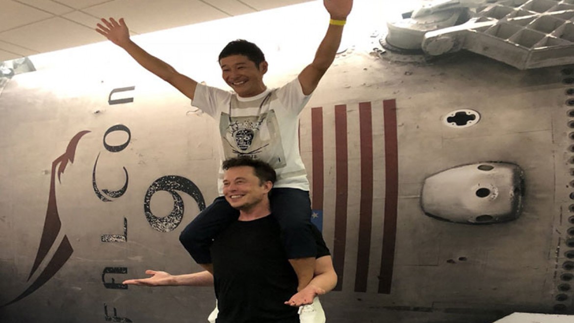 Elon Musk Ay'a Yolculuğa Hazırlanıyor