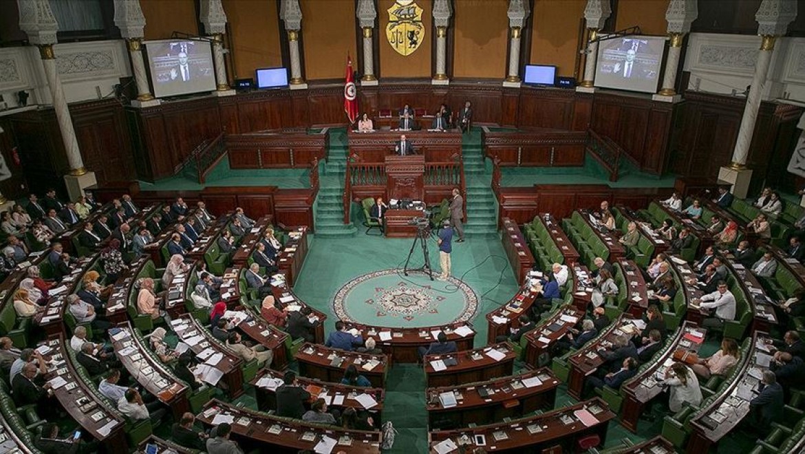 Tunus basını: Cumhurbaşkanı Said Başbakan Fahfah'tan istifasını istedi