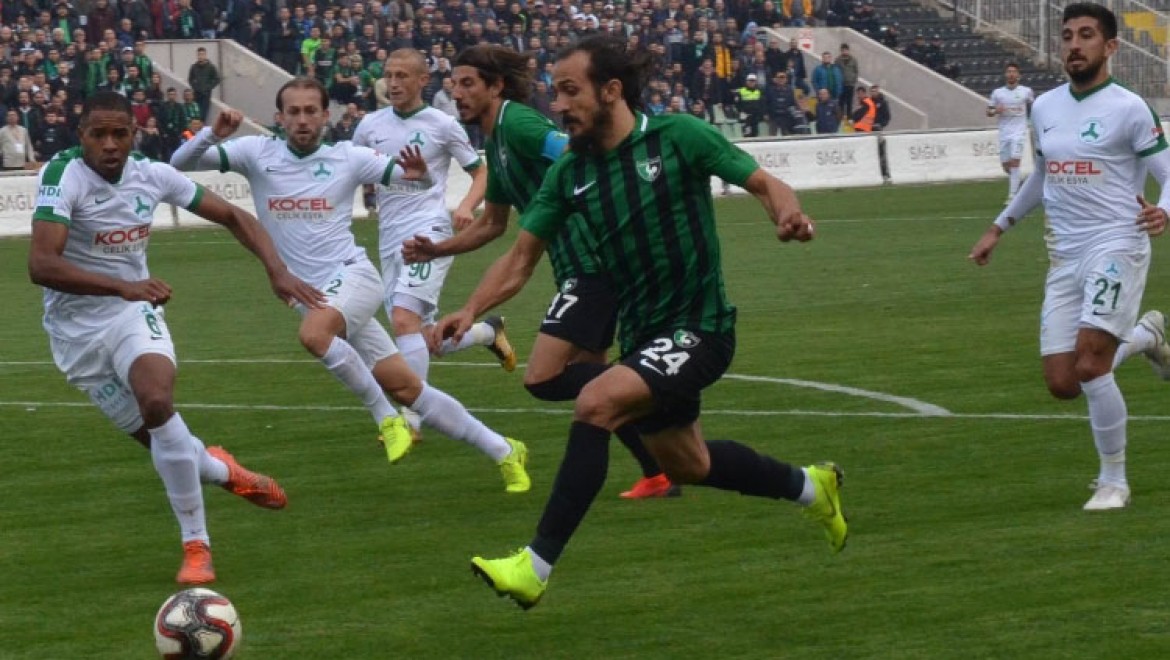 5 Gollü Maçta Kazanan Denizlispor