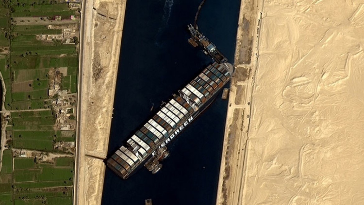 Mısır mahkemesi, Süveyş Kanalı'nı tıkayan Ever Given gemisinin alıkonulma kararının iptali talebini reddetti