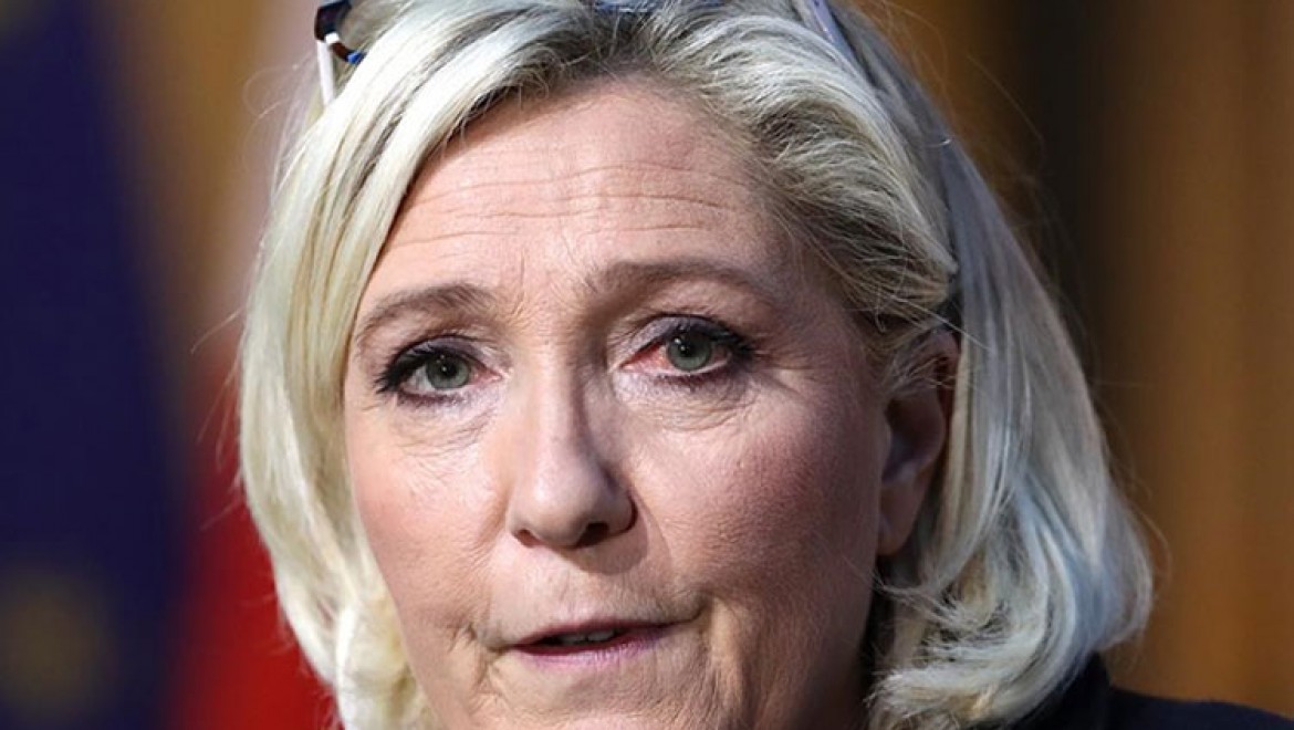 Fransa'da aşırı sağcı Marine Le Pen, 2022'deki cumhurbaşkanlığı seçimine adaylığını açıkladı