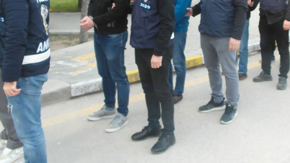 Yasa dışı yollardan Yunanistan'a geçmeye çalışan 25 FETÖ, 2 PKK/KCK mensubu yakalandı