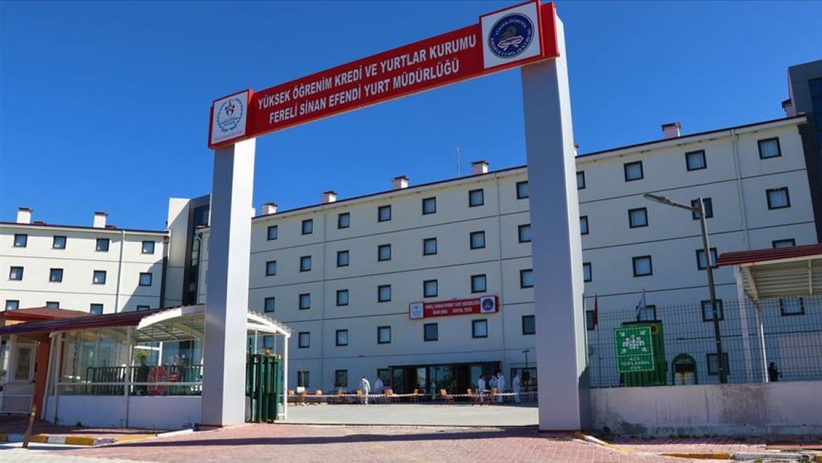 Antalya'da karantina kuralına uymayan 29 kişi yurda yerleştirildi