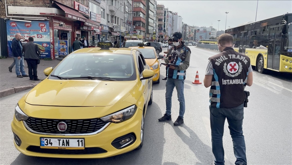 İstanbul'da taksi denetimleri sürüyor