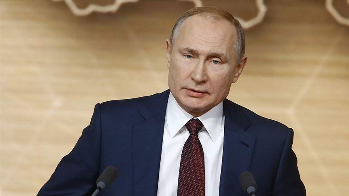 Putin: Ülkenin ekonomisi zor durumda