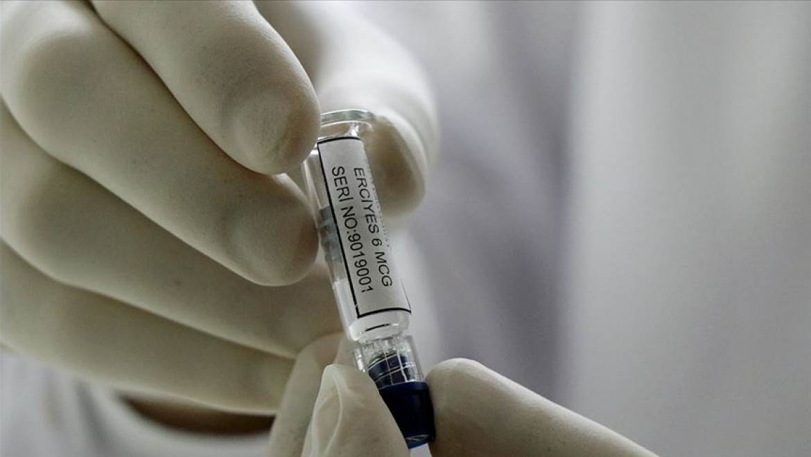 Erciyes Üniversitesinin Kovid-19 aşı adayının ilk doz uygulamasında sayı 44 oldu