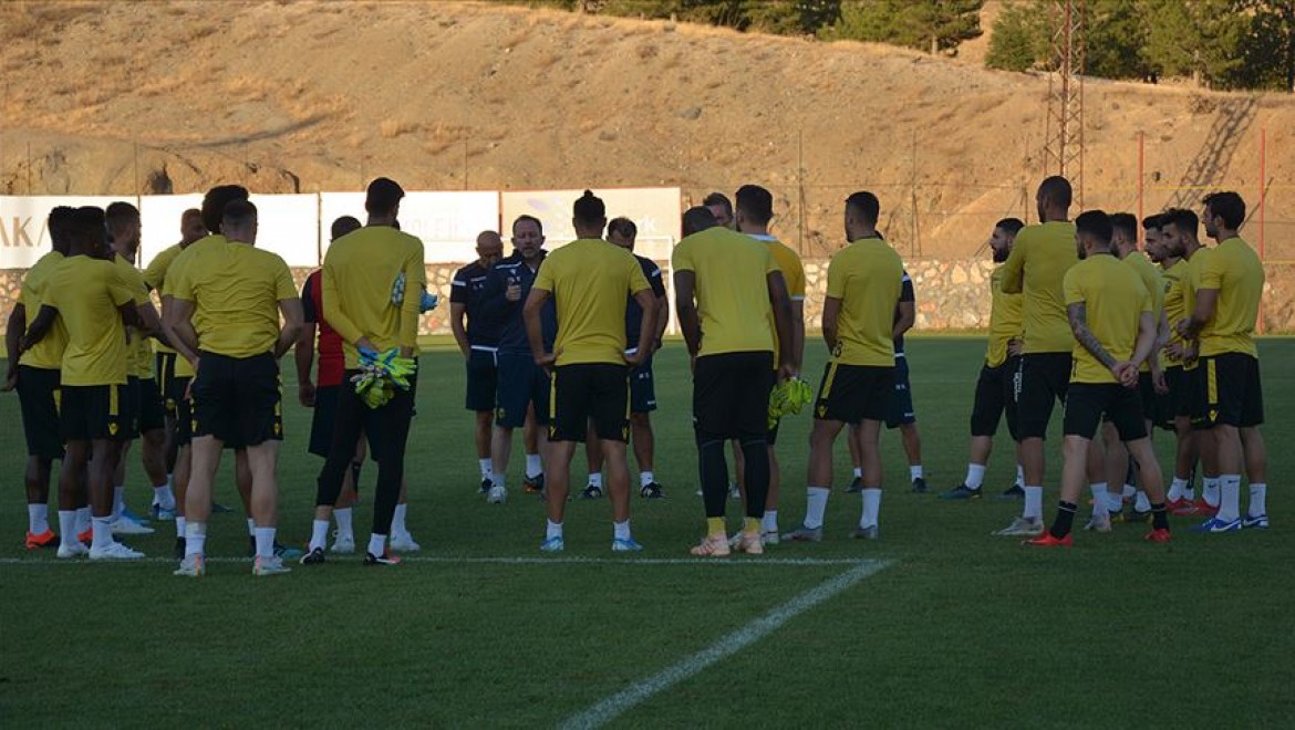 Yeni Malatyaspor İstanbul'da galibiyete hasret