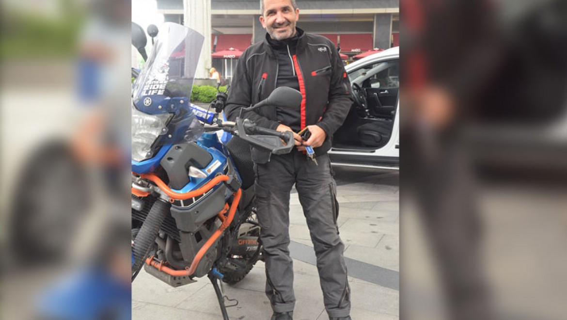 ANKARA'DAN İSTANBUL'A MOTOSİKLETİYLE TOPLANTIYA GELDİ