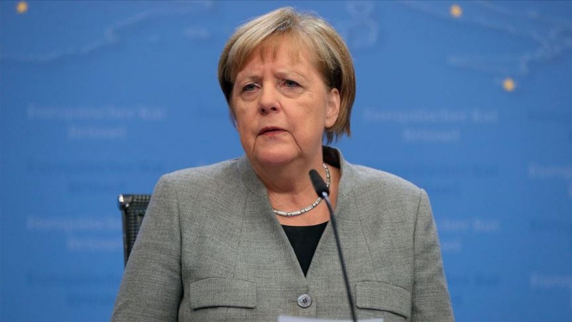 Merkel: Brexit'ten sonra müzakereler yoğun geçecek
