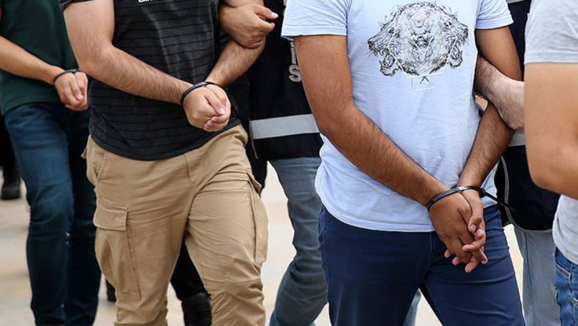 İzmir merkezli 11 ilde FETÖ soruşturması: 46 gözaltı kararı