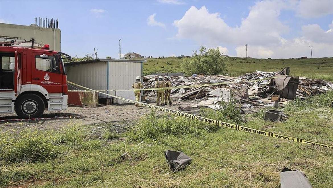 Başakşehir'de fabrikada patlama: 2 ölü