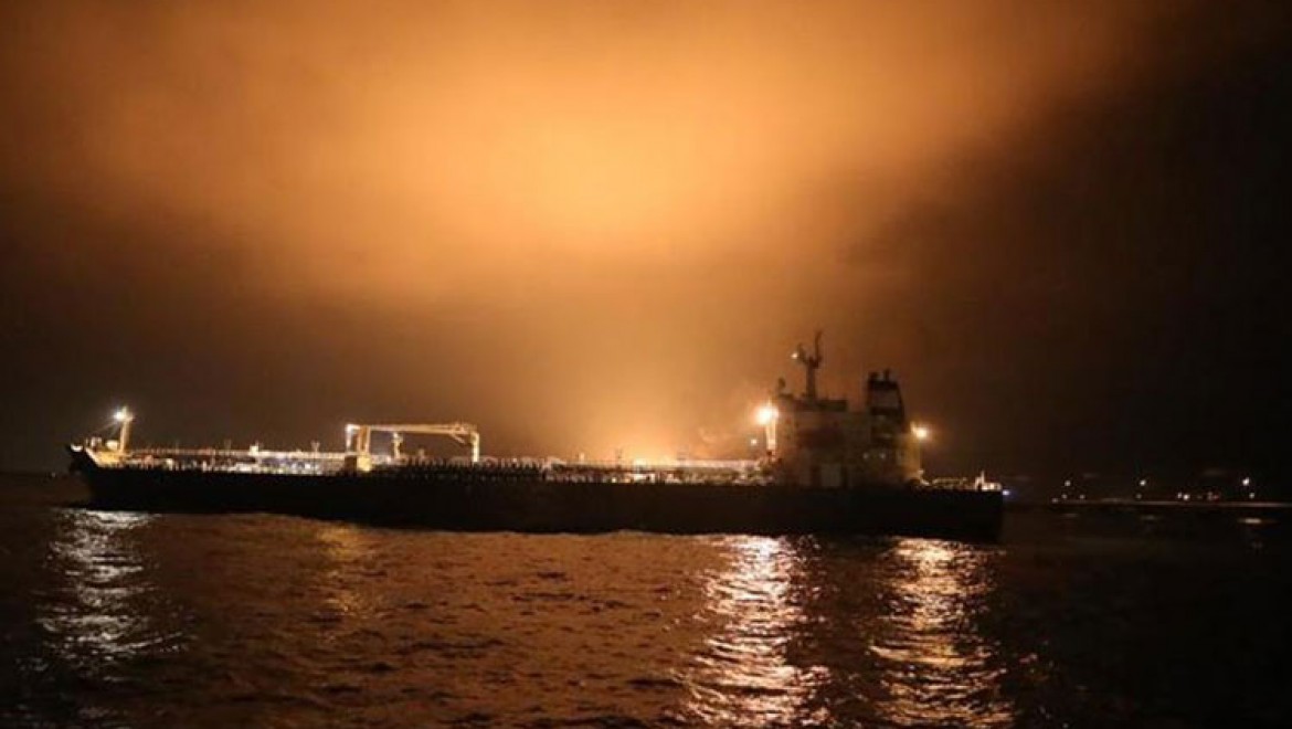ABD İran petrolü taşıyan 4 tanker gemiye el koydu