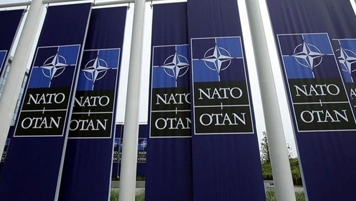 NATO Doğu Avrupa'ya ilave savaş uçağı ve savaş gemileri gönderiyor