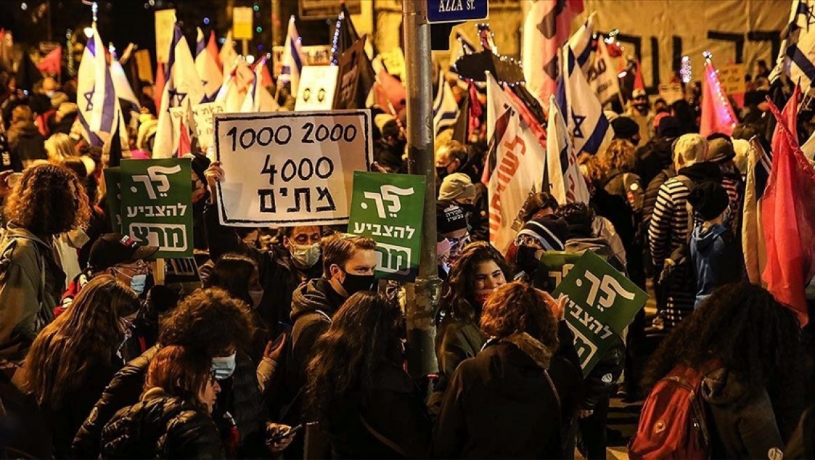 İsrail'de Netanyahu karşıtı protestolar 7 aydır devam ediyor