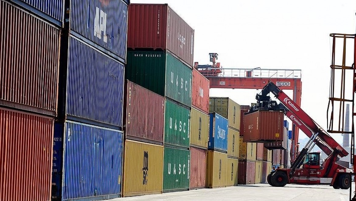 Ocakta geçen yılın aynı ayına göre ihracat arttı, ithalat azaldı
