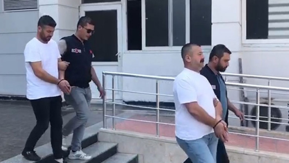 Mersin'de tefecilik operasyonunda yakalanan 2 zanlı tutuklandı