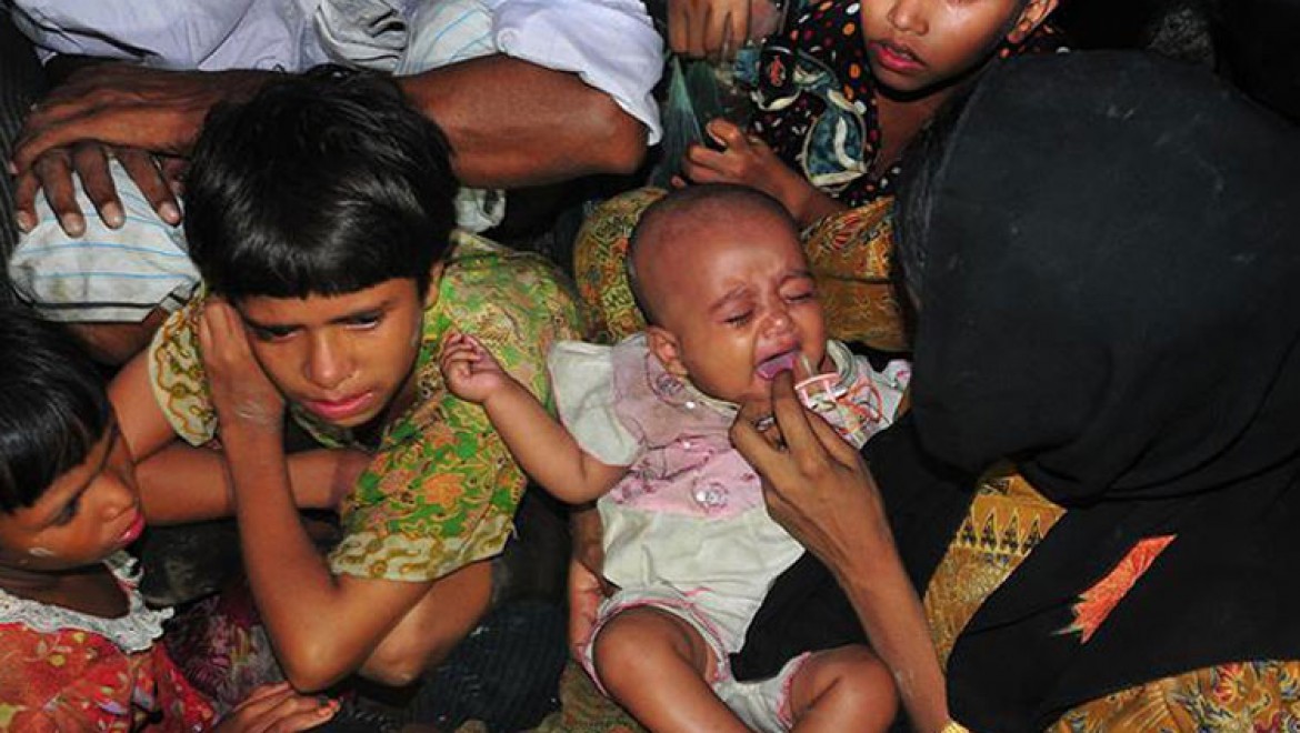 Bangladeş'teki Kamplarda Günde 60 Arakanlı Bebek Doğuyor