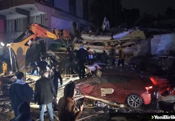 Kahramanmaraş'ta 7,4 ve Gaziantep'te 6,4 büyüklüğünde iki deprem meydana geldi