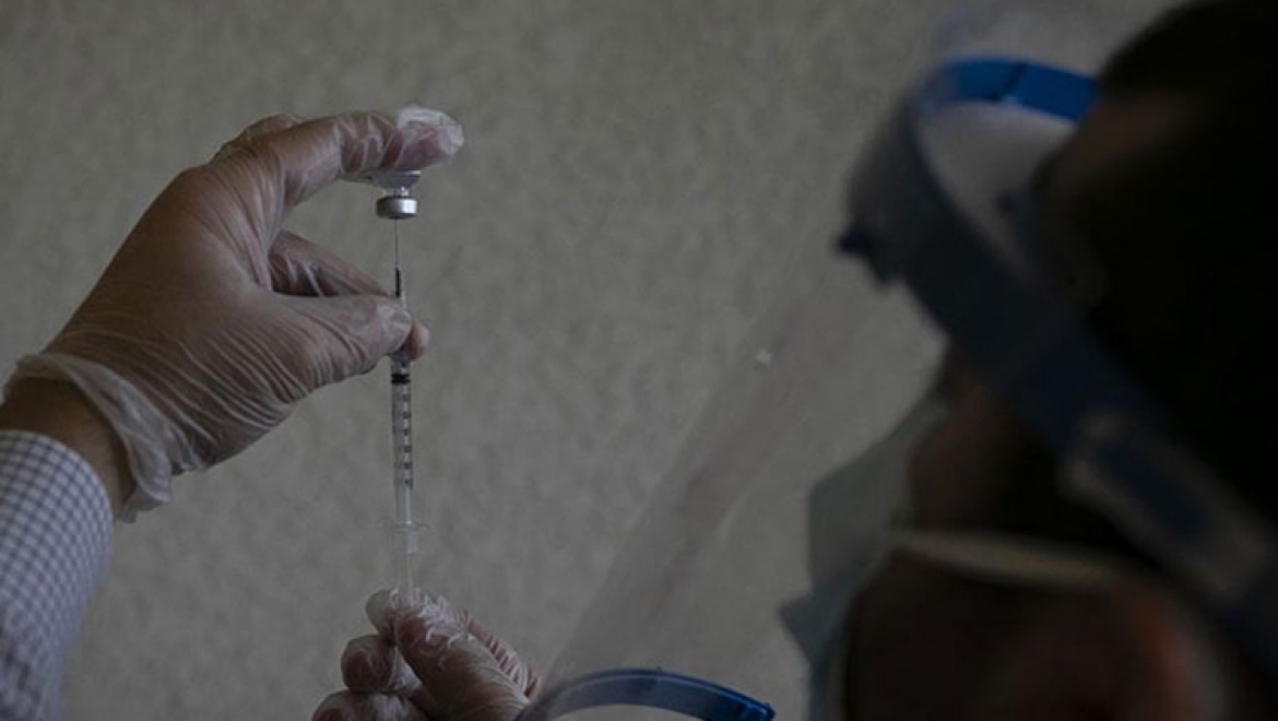 ABD yönetimi tüm yabancı ülke vatandaşlarına aşı zorunluluğu getirmeye hazırlanıyor