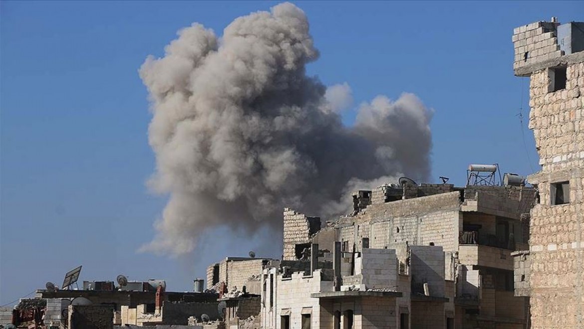 Rus savaş uçakları İdlib'de Suriye Milli Ordusu güçlerini vurdu: Çok sayıda asker hayatını kaybetti