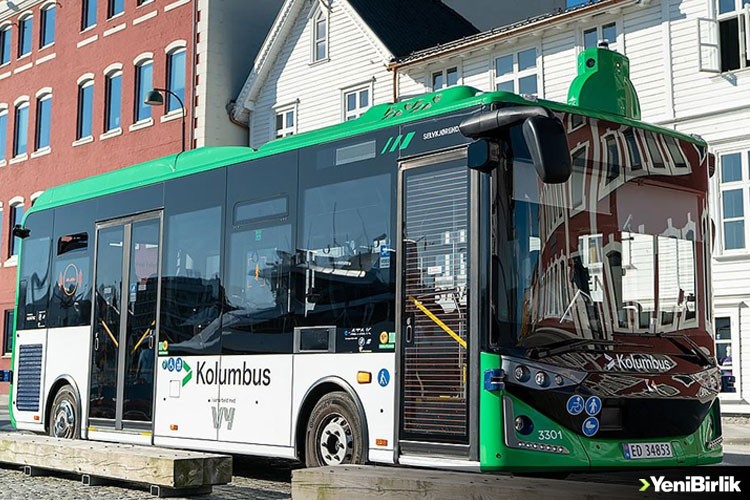Türk mühendislerin geliştirdiği elektrikli sürücüsüz otobüs Norveç'te sefere çıktı