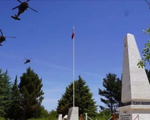 Malatya'da 2001'de askeri uçağın düşmesi sonucu şehit olan 34 asker anıldı