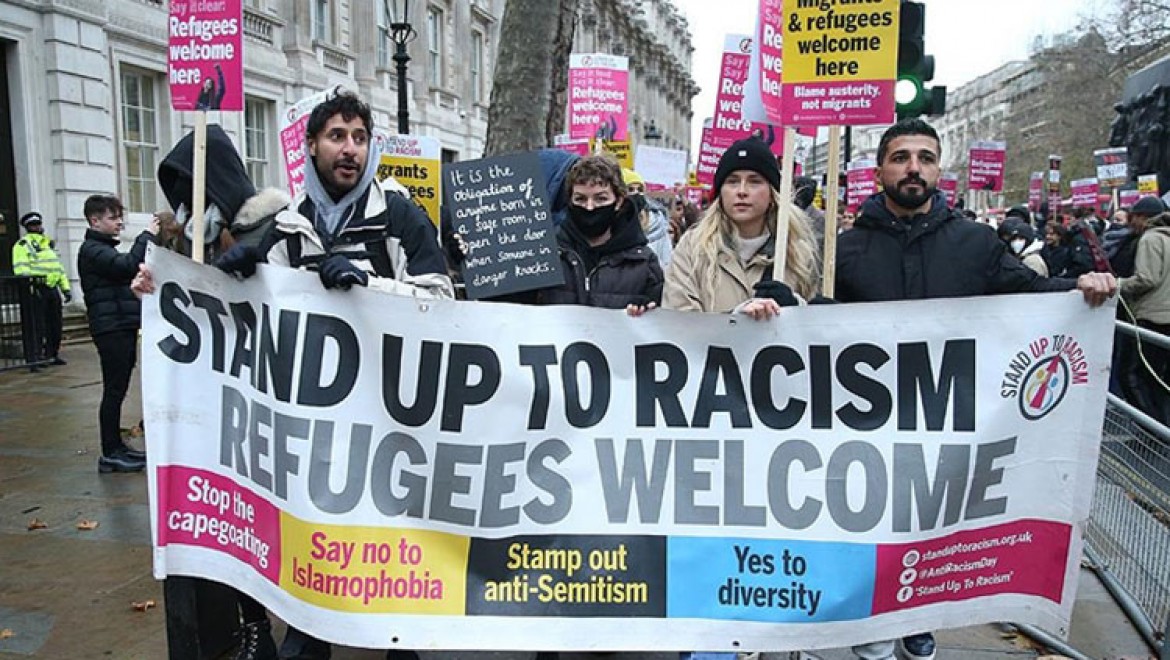 İngiliz hükümetinin göçmen politikası Londra'da protesto edildi