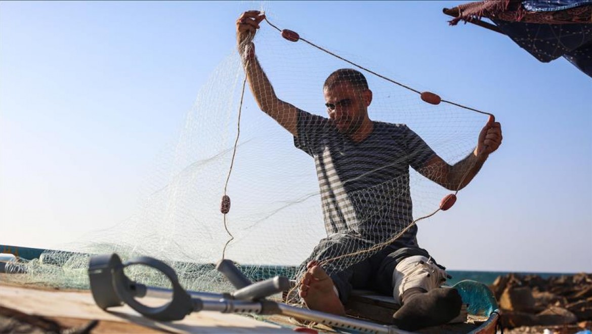 İsrail 2018'de Filistinli 15 Balıkçıyı Yaraladı
