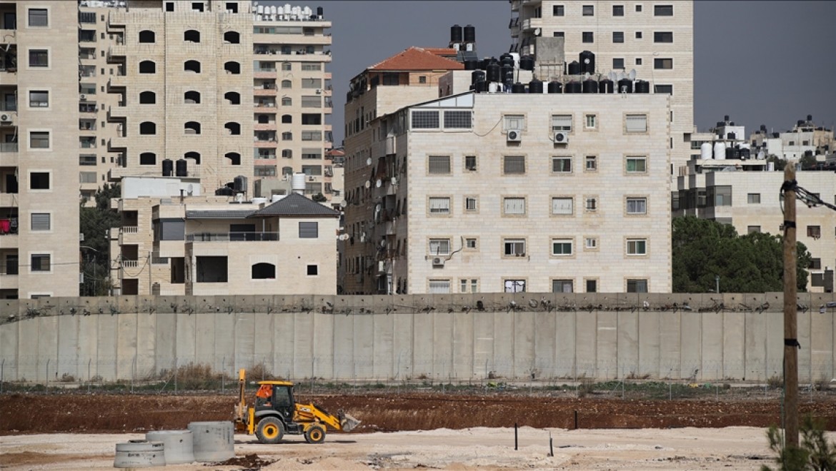 İsrail'in eski Kudüs Havalimanına yerleşim birimi kararı iki devletli çözümün 'tabutuna çakılan son çivi'
