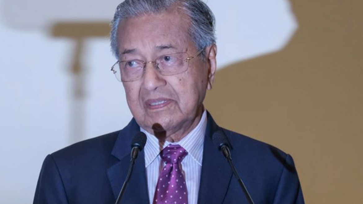 Mahathir kurucusu olduğu partiden ihraç edildi