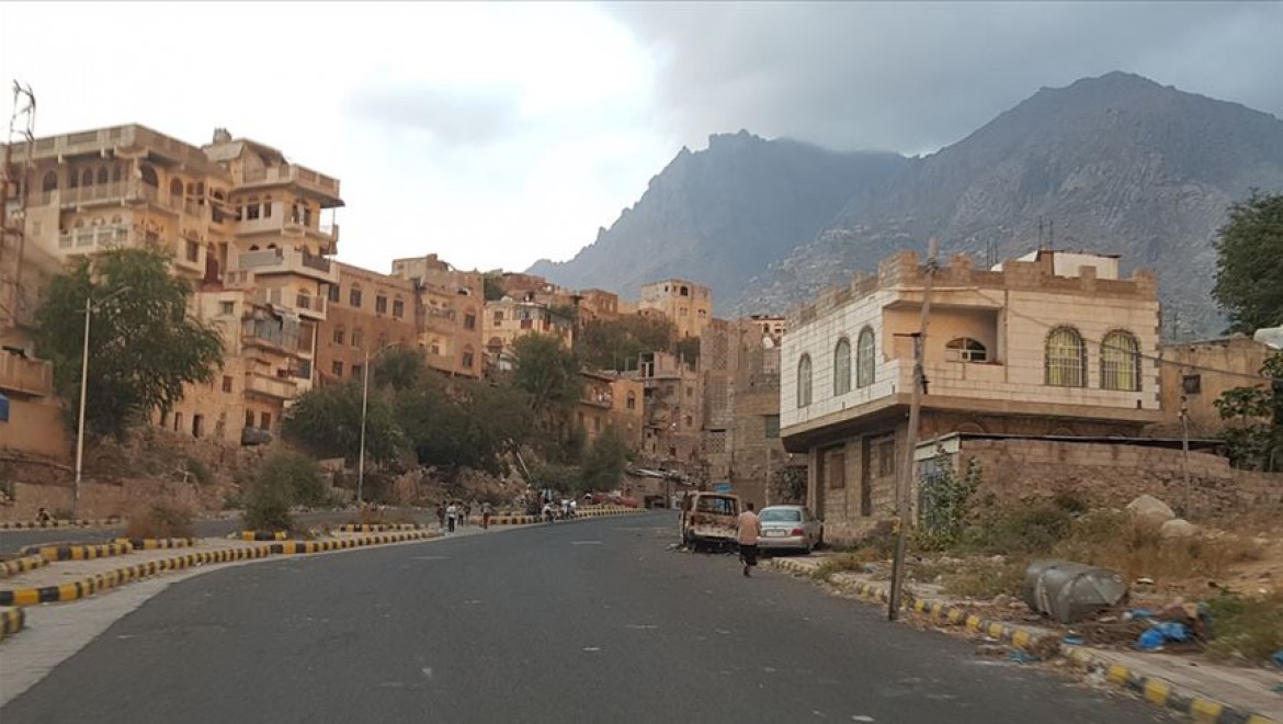 Yemen'deki Güney Geçiş Konseyi Aden'de ele geçirdiği yerlerden çekiliyor