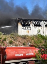 Osmaniye'de katı atık bertaraf tesisinde çıkan yangına müdahale ediliyor