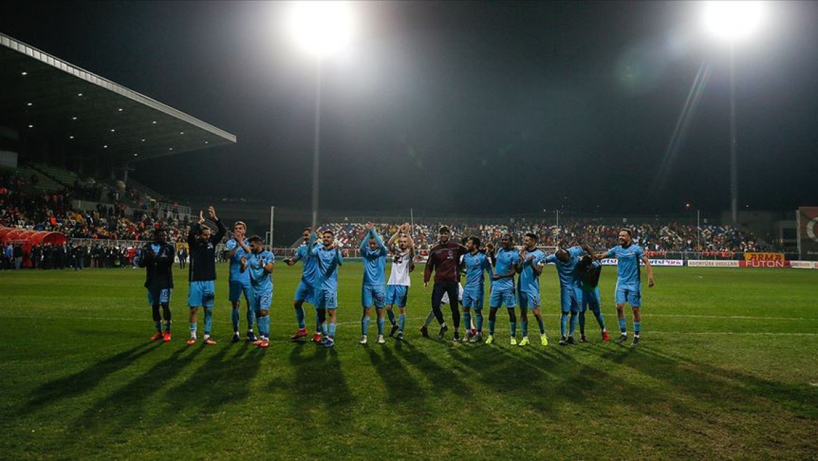 Trabzonspor Kadıköy'de galibiyet hasretine son vermek istiyor