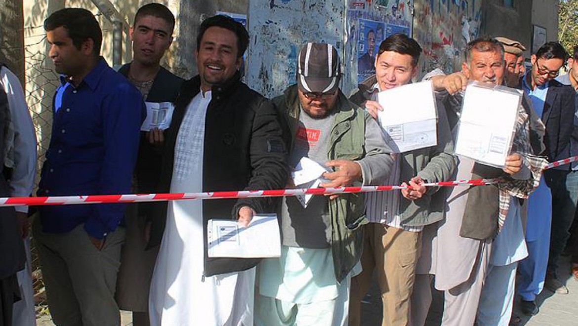 Afganistan'da Halk Sandık Başında