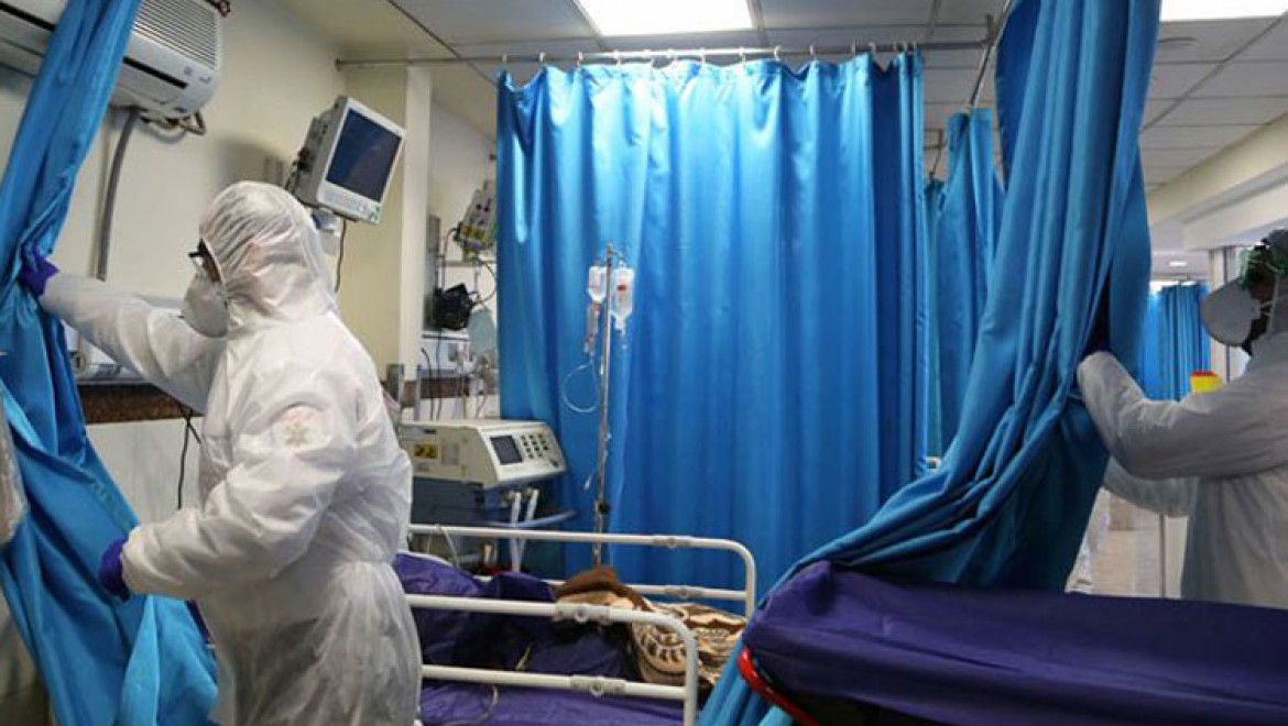 İran'da koronavirüsü yenen 90 yaşındaki kadın taburcu edildi