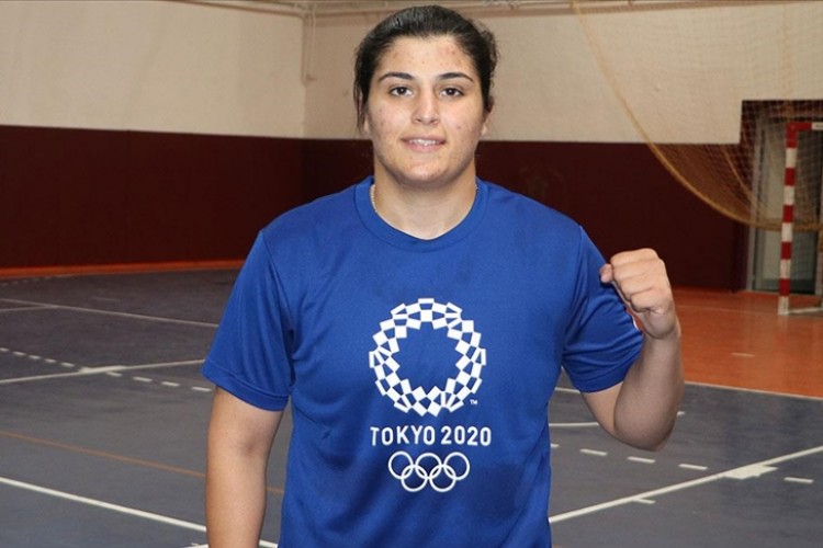Olimpiyat şampiyonu boksör Busenaz Sürmeneli: Zirveyi korumak istiyorum