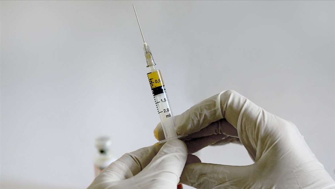 Van'da 11 bin 700 sağlık çalışanına Kovid-19 aşısı uygulanacak