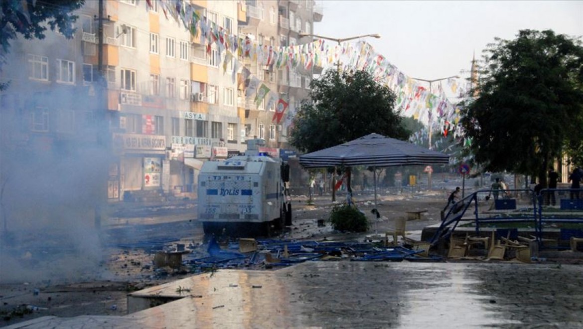 HDP mitingine saldırı davasında 3 sanığa 5'er kez ağırlaştırılmış müebbet