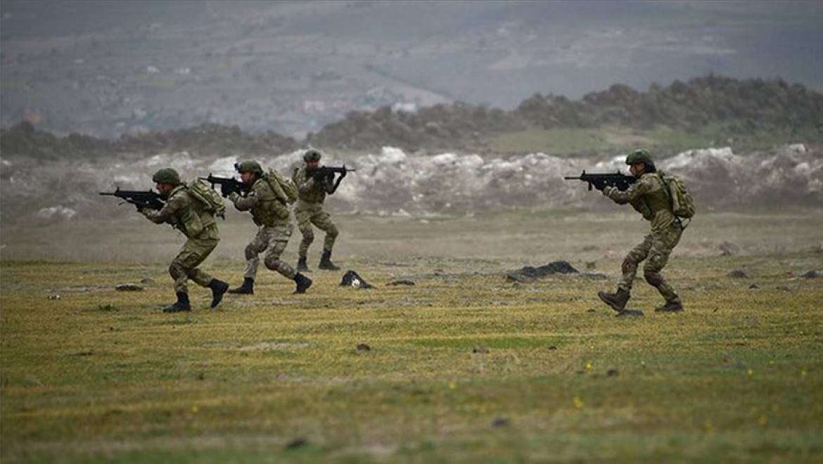 Suriye'nin kuzeyinde PKK/YPG'li 11 terörist etkisiz hale getirildi