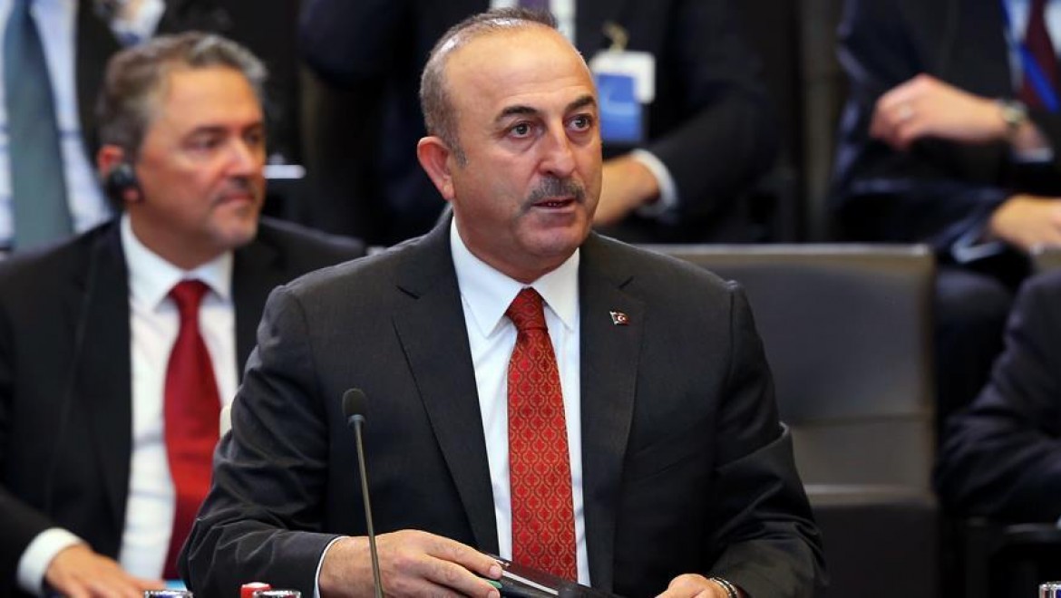 Dışişleri Bakanı Çavuşoğlu'ndan NATO'da Diplomasi Trafiği