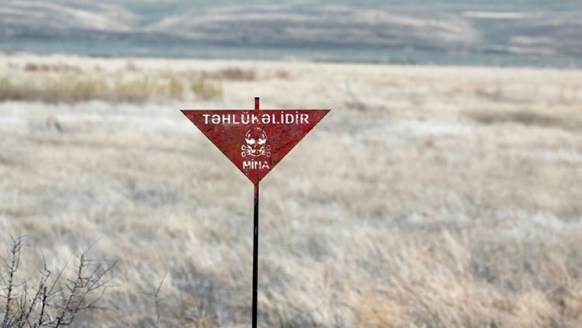 Azerbaycan, mayın haritaları karşılığında gözaltındaki 10 askeri Ermenistan'a teslim etti