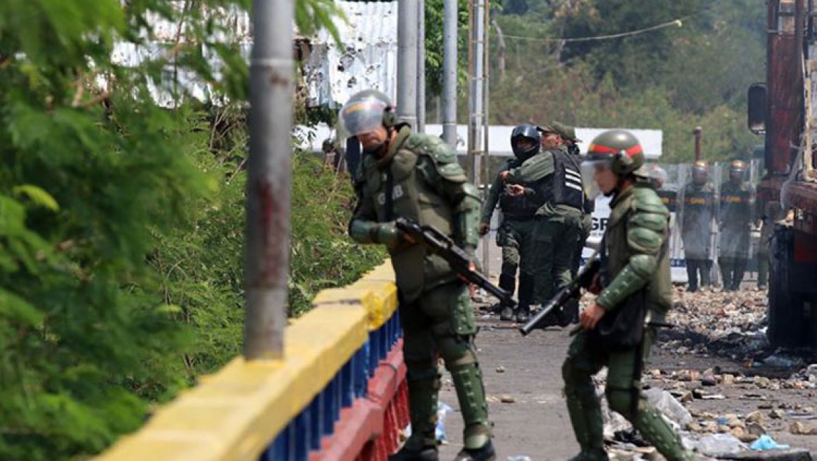 Venezuela Kolombiya sınırında çatışma