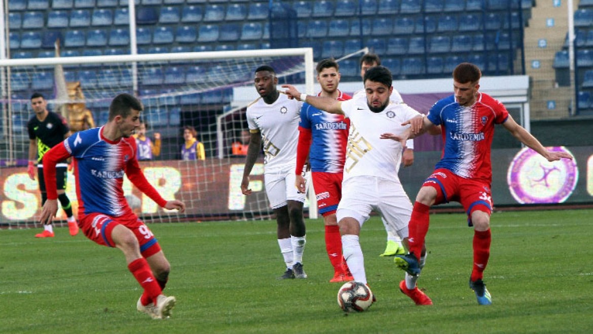 Osmanlıspor, Kardemir Karabükspor'u 3-0 Yendi