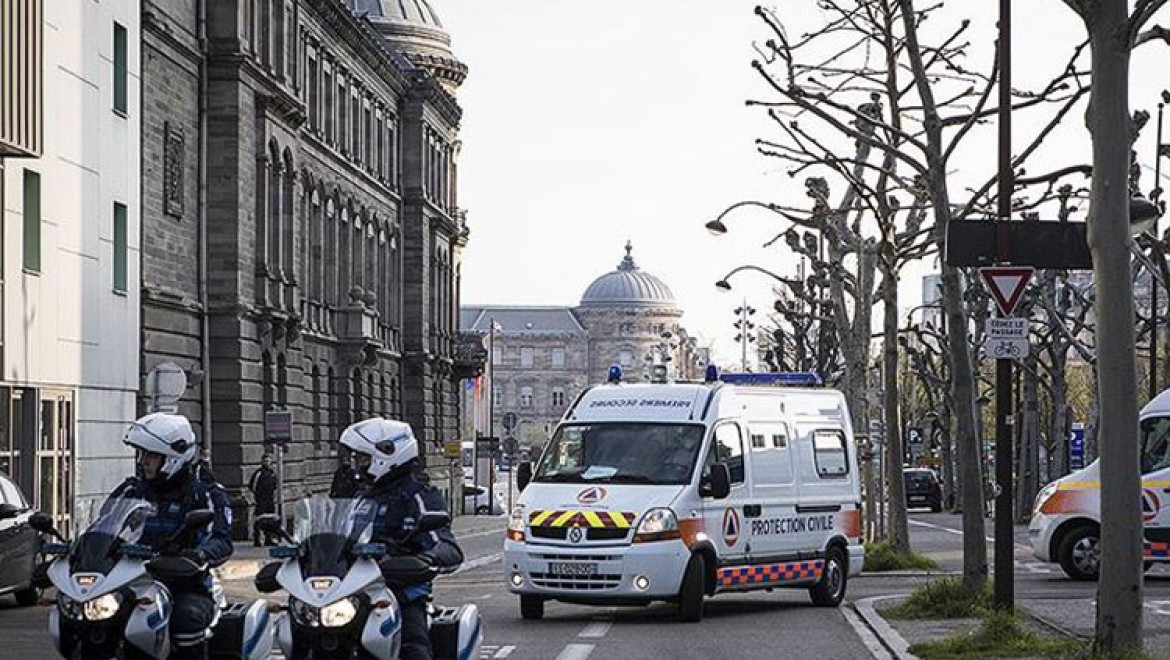 Fransa'da Kovid-19 kaynaklı can kaybı 8 bin 78'e yükseldi