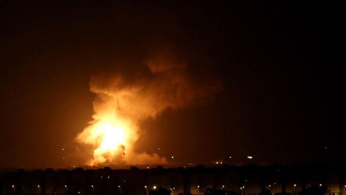 İsrail Gazze'de Hamas hedeflerini vurdu