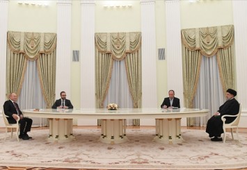 Putin, İran Cumhurbaşkanı Reisi'nin selamına 'aleykümselam' ile karşılık verdi
